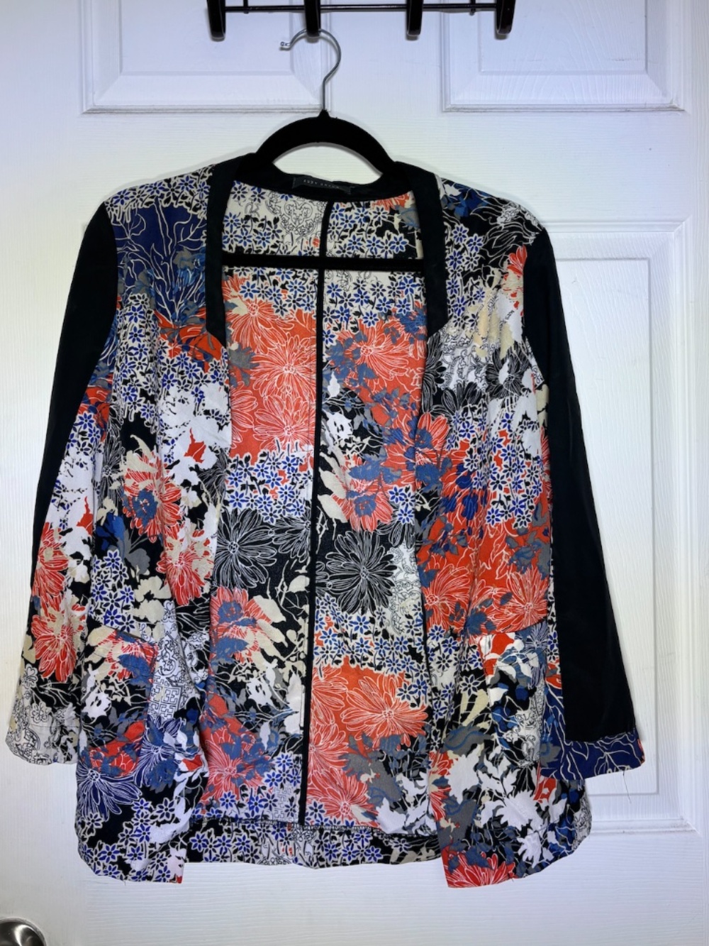Suzy Shier Colorful floral cardigan